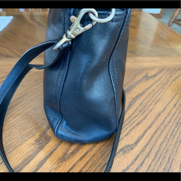 Lo & Sons Pearl Black Crossbody Bag - Picture 8 of 16